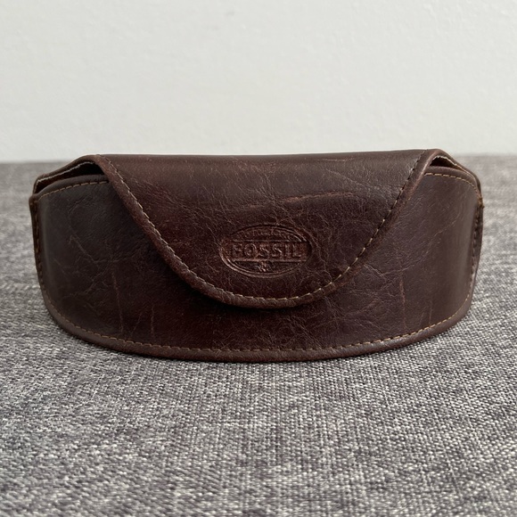 Fossil Vintage Brown Leather Glasses Sunglasses Case Half Moon 80s 90s Classic - Picture 1 of 13